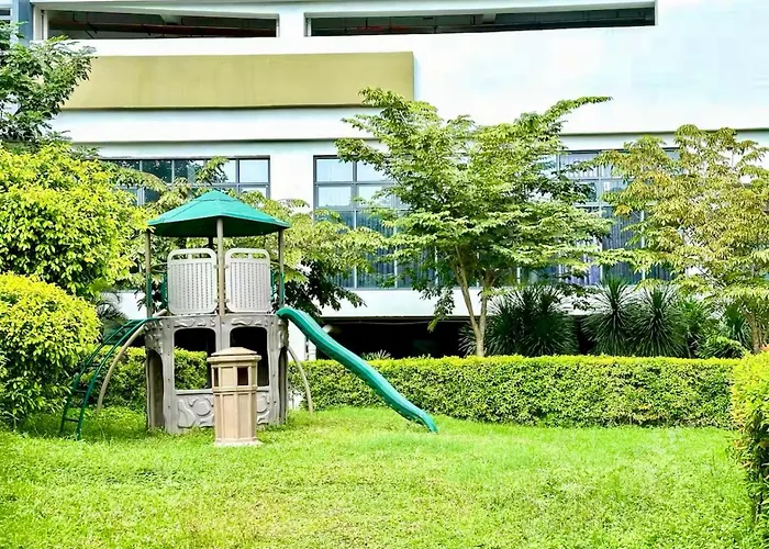 Chateau Nude Aparthotel 3*