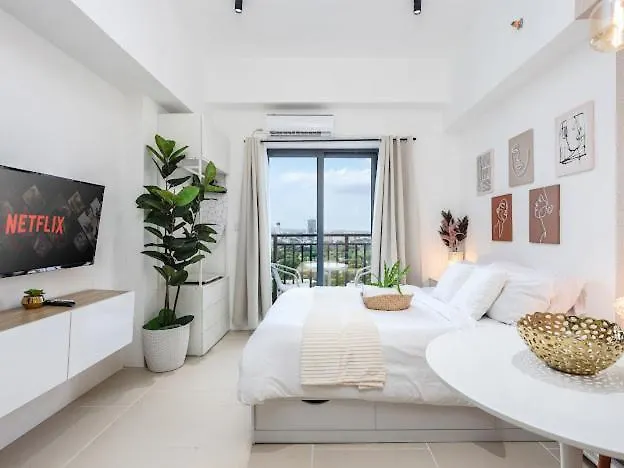 Chateau Nude 3* Cebu