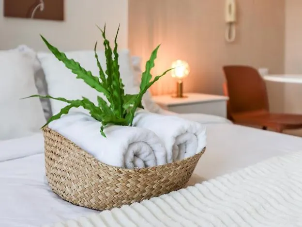 Aparthotel Chateau Nude Cebu